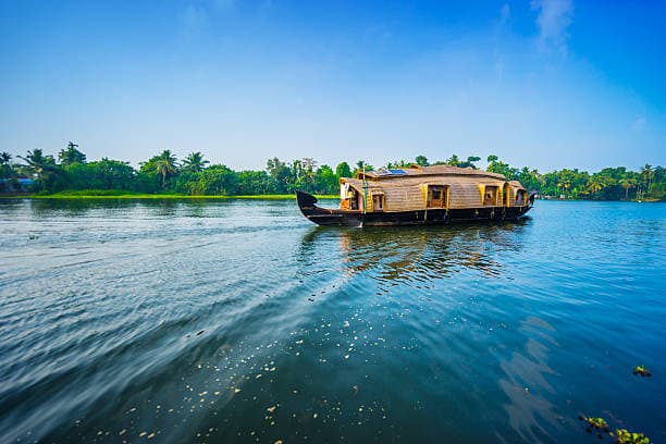Kerala lighthouse tour by Green world holidays